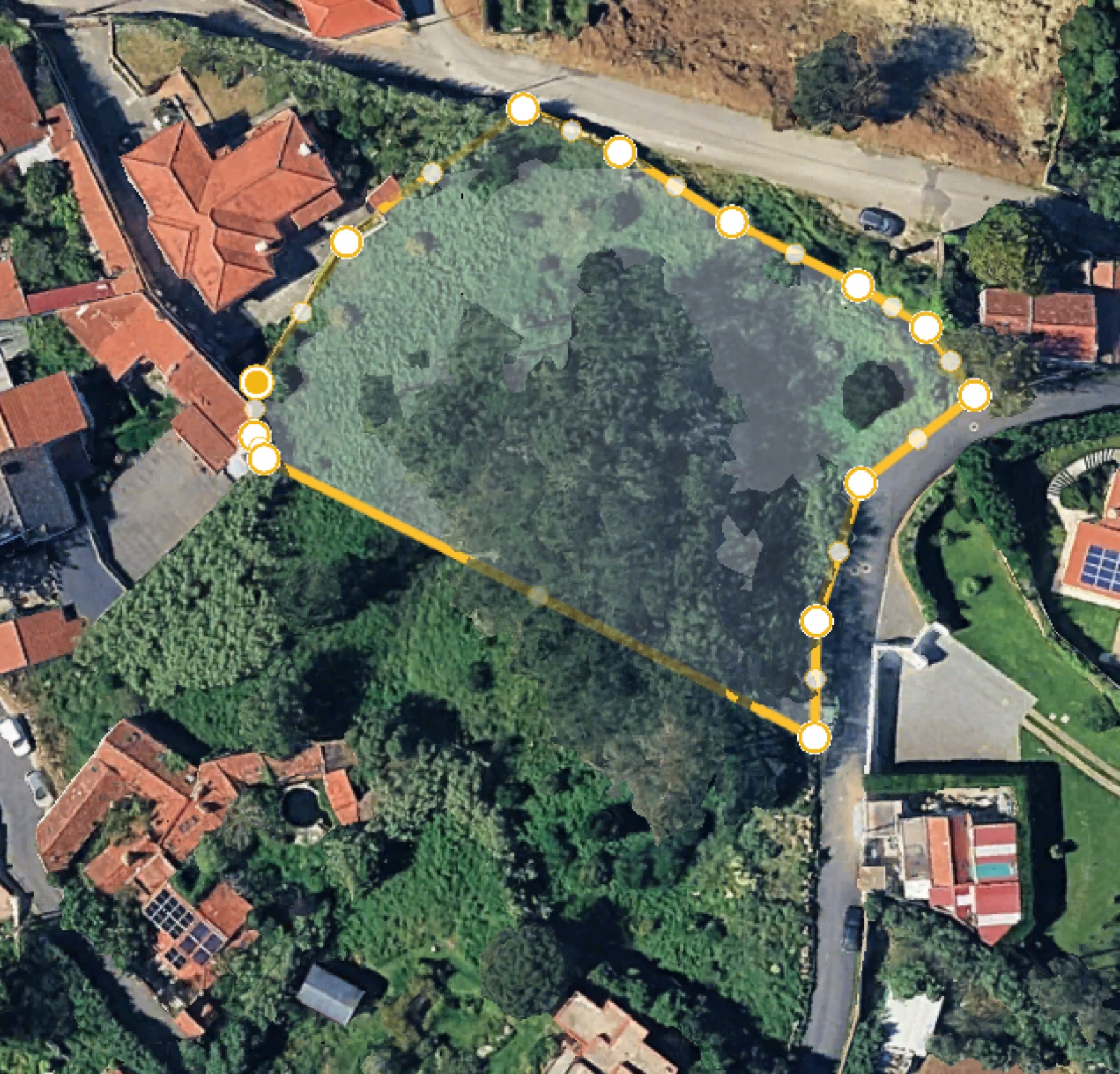 Published aerial image showing the Azoia plot outline