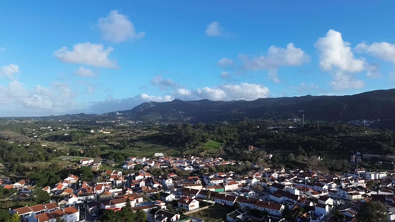 Panoramic view of Banzão with the Sintra mountains in the background