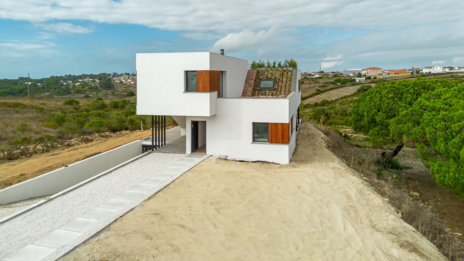 Villa driveway and Sintra countryside